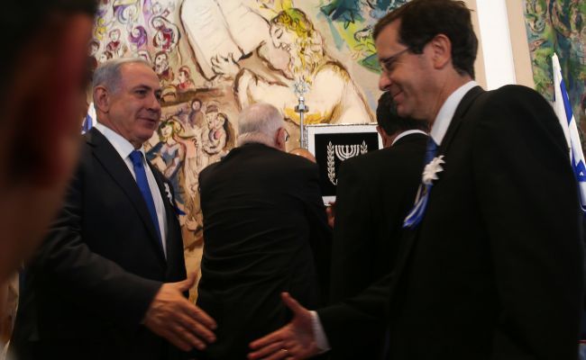 Президент Израиля отказал Биньямину Нетаньяху в помиловании по делу о коррупции