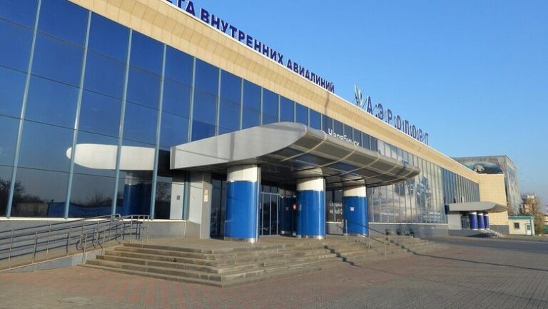 В аэропорту Челябинска ввели временные ограничения на полеты