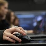 В России предложили считать молодежью людей до 39 лет