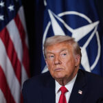 Трамп назвал лидера демократов угрозой для США