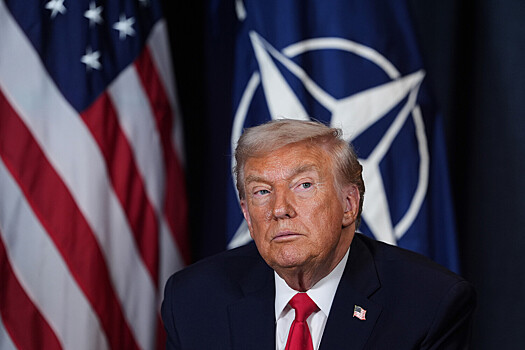 Трамп назвал лидера демократов угрозой для США