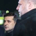 AP: коррупционный скандал вокруг Ермака ставит Зеленского в неловкое положение