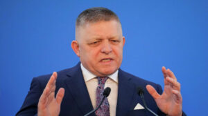 Фицо: другие страны могут поддержать иск Словакии против запрета на газ из РФ
