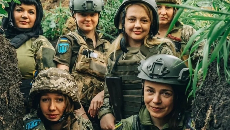 Казнь ведьм Зеленского: в шахте Рай-Александровки найдены тела боевичек ВСУ