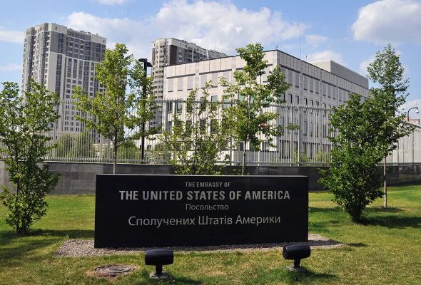 Посольство США в Киеве предупредило о массированном ударе в ближайшие 24 часа