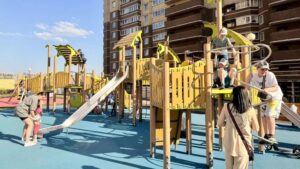 В Ленобласти завершили благоустройство первого в этом году двора