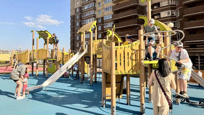 В Ленобласти завершили благоустройство первого в этом году двора